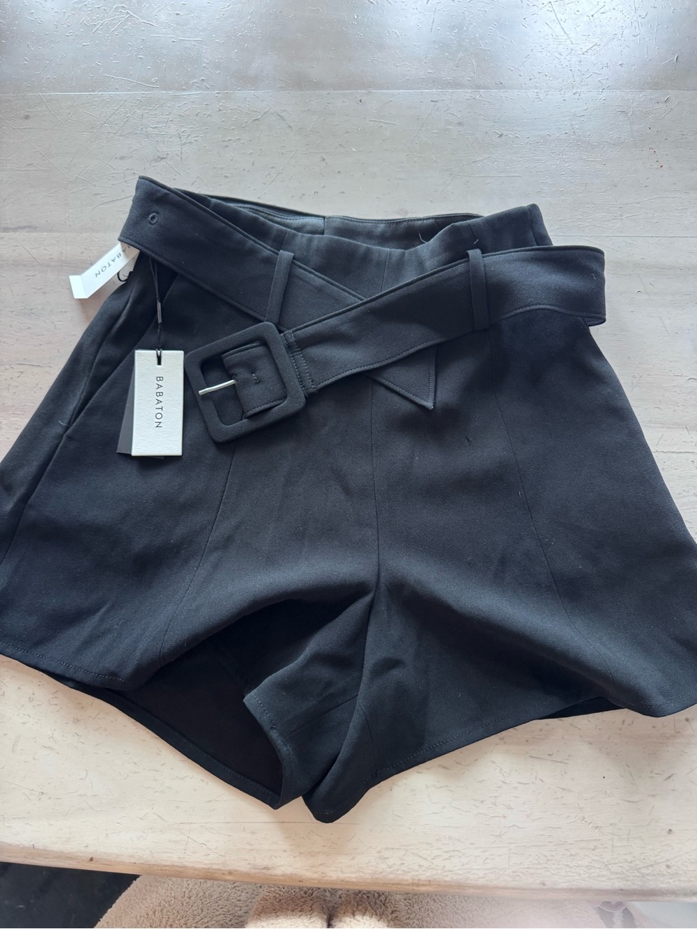 NWT Aritzia Babaton shorts size 0 black